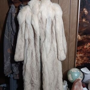 Long Cream Fur Coat - Vintage Style